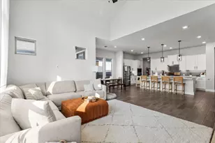 8201 Donnie Jct Wy, Austin, TX 78744 - Photo 5