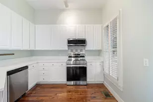 1105 Victoria St, Taylor, TX 76574 - Photo 25