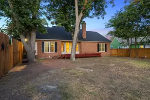 1105 Victoria St, Taylor, TX 76574 - Photo 37