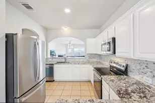 211 Almquist St, Hutto, TX 78634 - Photo 15