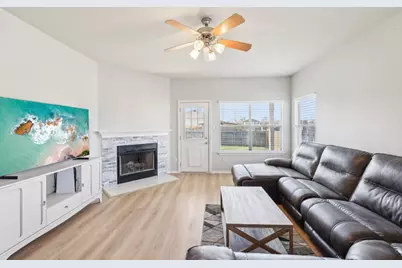 211 Almquist Street, Hutto, TX 78634 - Photo 3