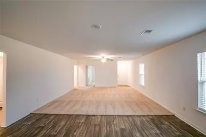 617 Riverdale Drive, Jarrell, TX 76537 - Photo 5