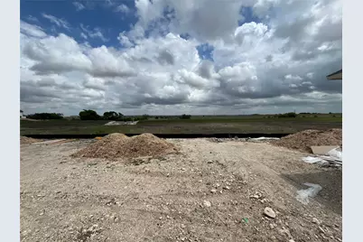 308 Sleep Hollow, Jarrell, TX 76537 - Photo 5