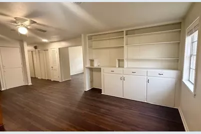 800 Otis Street, Taylor, TX 76574 - Photo 7