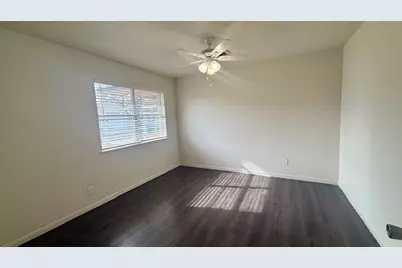 800 Otis Street, Taylor, TX 76574 - Photo 15
