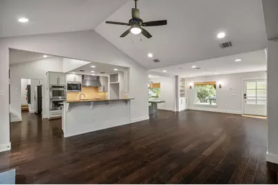 7202 Running Rope Circle, Austin, TX 78731 - Photo 7