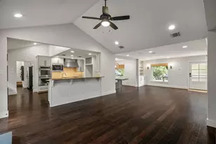 7202 Running Rope Circle, Austin, TX 78731 - Photo 7