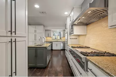 7202 Running Rope Circle, Austin, TX 78731 - Photo 11