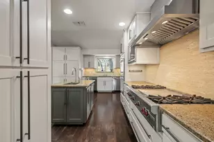 7202 Running Rope Circle, Austin, TX 78731 - Photo 11