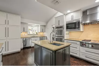 7202 Running Rope Circle, Austin, TX 78731 - Photo 13