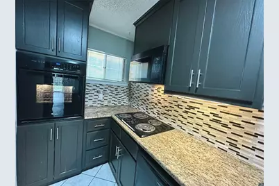 601 W 11th Street #115, Austin, TX 78701 - Photo 7