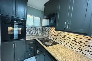 601 W 11th St, Austin, TX 78701 - Photo 7