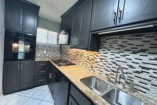 601 W 11th St, Austin, TX 78701 - Photo 5