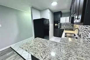 601 W 11th St, Austin, TX 78701 - Photo 9