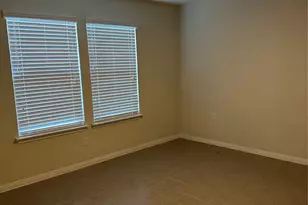 410 Holiday Creek Ln, Georgetown, TX 78633 - Photo 11