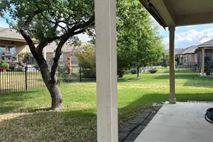 410 Holiday Creek Ln, Georgetown, TX 78633 - Photo 19