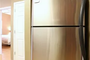 910 W 25th St, Austin, TX 78705 - Photo 7