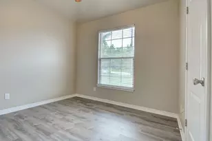 129 N Kaupo Dr, Bastrop, TX 78602 - Photo 13