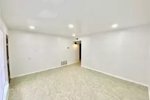 6910 Hart Ln, Austin, TX 78731 - Photo 3