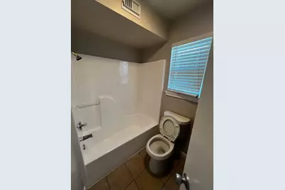 1172 Webberville Road, Austin, TX 78721 - Photo 7