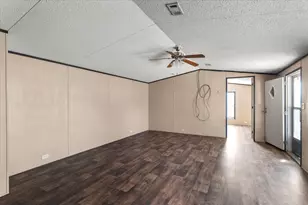 337 SW Front St, Bartlett, TX 76511 - Photo 13