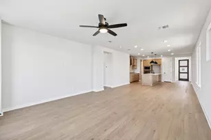 216 High Vly Dr, Liberty Hill, TX 78642 - Photo 11