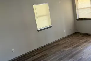 705 Guadalimar St, Lockhart, TX 78644 - Photo 9