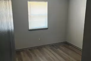 705 Guadalimar St, Lockhart, TX 78644 - Photo 13