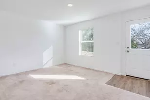 41 Trinity Cir, Lockhart, TX 78644 - Photo 11