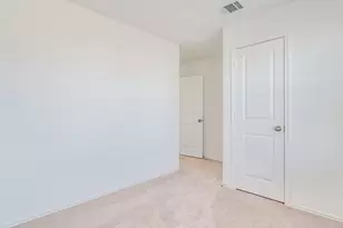 41 Trinity Cir, Lockhart, TX 78644 - Photo 23