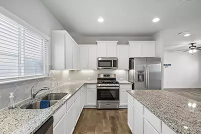 10213 Forest Grove Drive, Austin, TX 78747 - Photo 9
