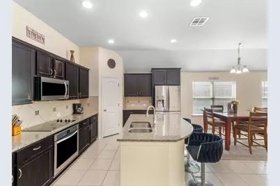 804 Farm House Drive, Hutto, TX 78634 - Photo 7