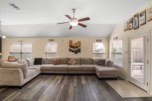 804 Farmhouse Dr, Hutto, TX 78634 - Photo 11