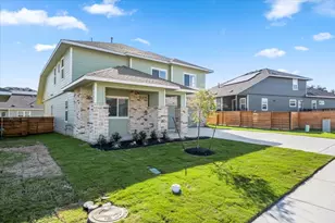 290 Jeffers, Kyle, TX 78640 - Photo 3