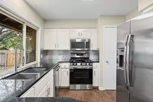9215 Hunters Trace E, Austin, TX 78758 - Photo 23