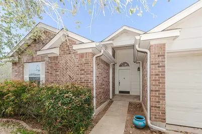 223 Martin Crossing Drive, Cedar Creek, TX 78612 - Photo 5