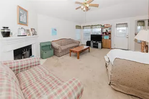 223 Martin Crossing Dr, Cedar Creek, TX 78612 - Photo 9