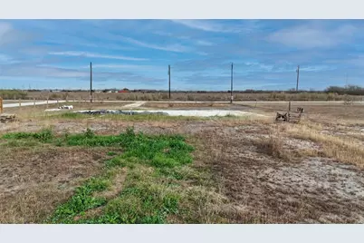 631 County Road 5715, Natalia, TX 78059 - Photo 1