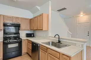 13913 Harris Ridge Blvd, Pflugerville, TX 78660 - Photo 9