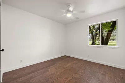 1000 Woodview Drive, Georgetown, TX 78628 - Photo 17
