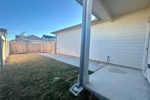 541 Porter Country Pkwy, Buda, TX 78610 - Photo 9