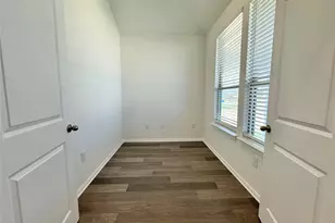 541 Porter Country Pkwy, Buda, TX 78610 - Photo 5