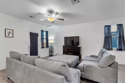 102 Gracie Way, Hutto, TX 78634 - Photo 7