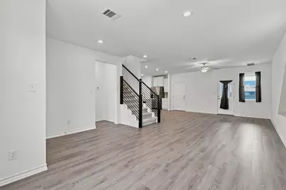102 Gracie Way, Hutto, TX 78634 - Photo 5