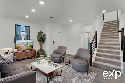 102 Gracie Way, Hutto, TX 78634 - Photo 5