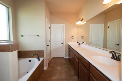 1078 Sussex Way, Round Rock, TX 78665 - Photo 13
