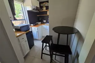 10605 Newmont Rd, Austin, TX 78758 - Photo 7
