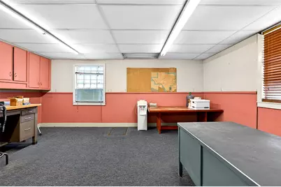 401 E 6th Street, Lampasas, TX 76550 - Photo 11