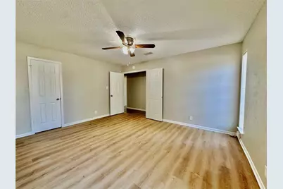 12310 Willow Wild Dr #B, Austin, TX 78758 - Photo 13