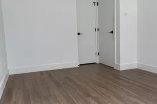 307 E 31st St, Austin, TX 78705 - Photo 15